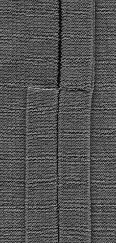 Jeans-jalka nro. 8 helpottavat työskentelyä kun ompelet erittäin paksuja materiaaleja, kuten farkku- tai telttakangas Erittäin joustava sauma Erittäin joustava ommel nro. 11/jousto-ommel nro.