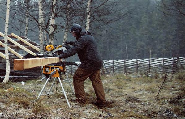 2 x 54 V -akut tai vaihtovirtasovitin tarjoavat suorituskykyä milloin ja missä tahansa.