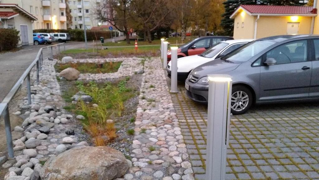 Avo-uomia hyödynnetään alueen huleveden johtamisessa. Allas toteutettaisiin Tesomajärven ojan varrelle Tesomajärven laskuojan virtaaman tasaamiseksi.