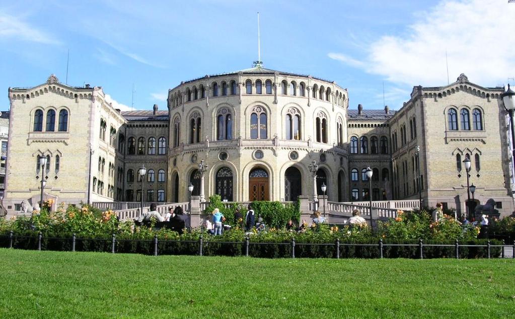 Stortinget, Oslo, Norja Asennus haastavissa