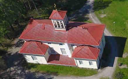 Ortodoksinen kirkko Nivan koulu ja opettajien asuintalot Kiuruvedelle perustettiin kansakoulu v. 1877. Koulua varten hankittiin tontti nykyisen kaupungintalon paikalta. Koulurakennus koottiin v.