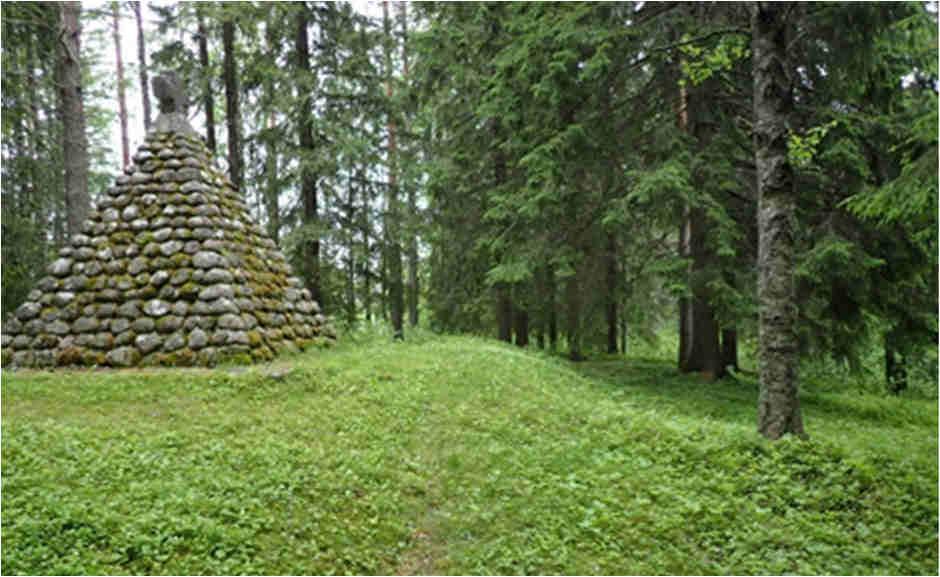 Mahdolliseksi pesäpuuksi arvioitiin tuolloin omakotitalon pihassa ollutta linnunpönttöä, jossa