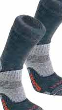 Pidetään jalat kuivina ja ihmiset lenkkipoluilla lisäämässä hyvinvointiaan ja työkykyään! Cuped Trekker CuPED -sukat sisältävät kupari-ioneja, jotka muodostavat antibakteerisen verkoston sukkaan.