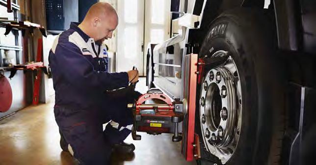 Yhteistyö johtavien rengasvalmistajien kanssa Kysy lisää Volvo Trucks Rengashuollon