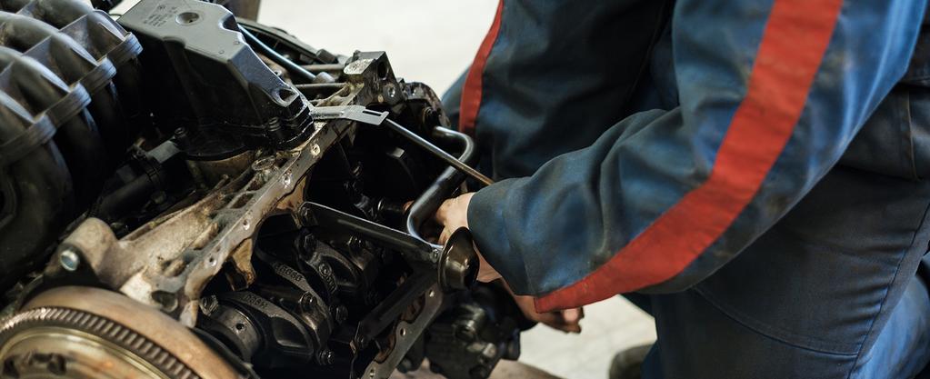 AJONEUVOASENTAJA Autoalan perustutkinto Ajoneuvoasentajana osaat tehdä yleisimpien henkilöautojen erilaisia vianmäärityksiä, huoltoja ja korjauksia.