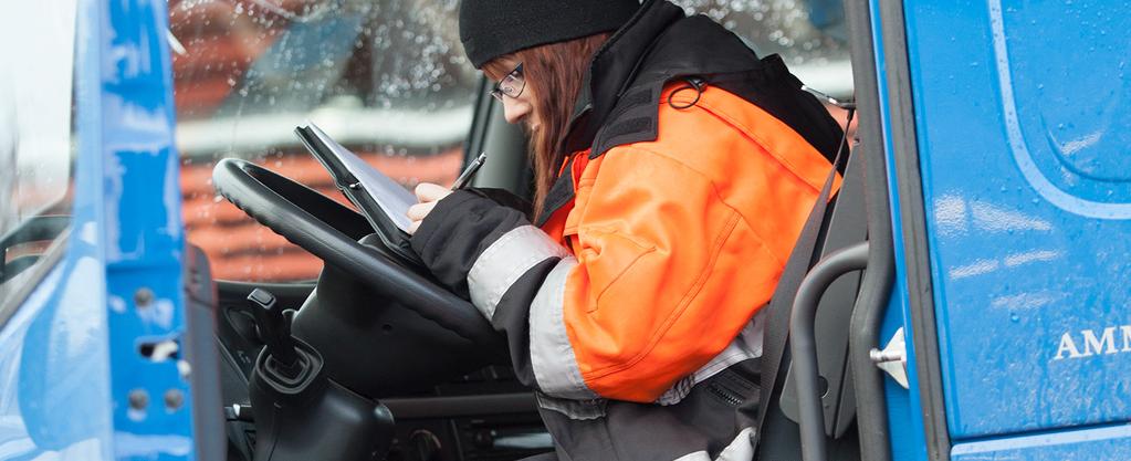 AUTONKULJETTAJA/ YHDISTELMÄAJONEUVONKULJETTAJA/ LINJA-AUTONKULJETTAJA Logistiikan perustutkinto Autonkuljettajan, yhdistelmäajoneuvonkuljettajan ja linjaautonkuljettajan koulutuksessa suoritat