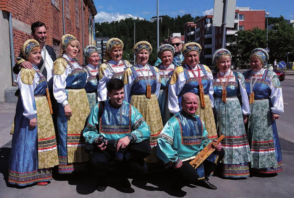 Pasasen mukaan Venäjän uralilaiset kielet siirtyvät sukupolvelta toiselle kolmella eri tavalla.