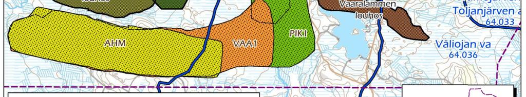 Suhankojokeen johdettavien aluevesien purkutarve on tällöin 54 m3/h eli n. 0,5 Mm3/a. Kuva 4-1. Vaarakammen ja Pikku-Suhangon sivukiven läjitysalueiden sijoittuminen eri valuma-alueille.