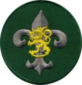 16/24 Samoajat Ikäkausiväri Metsänvihreä Ikäkausimerkki Ikäkausimerkki oikean hihan yläosassa.