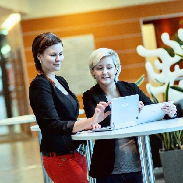 KOULUTTAJA Eveliina Toivonen Tradenomi 2011 MBA