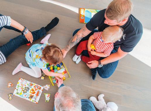 LAPSIPERHEIDEN TERAPIATYÖ Lapsiperheille suunnattu terapiatyö sisältää puheterapian, lasten fysioterapian, toimintaterapian ja terveyskeskuspsykologin palvelut. Perhepalvelukeskus, puh.