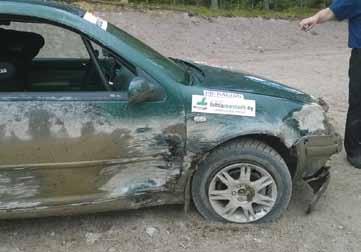 .. Timo oli autoineen näytillä Kaukajärven Rautialla muutaman muun PR Racing kuljettajan kanssa ennen rallia, sinne siis ja kysymys ilmoille, kukas tolla vihreällä ajaa?