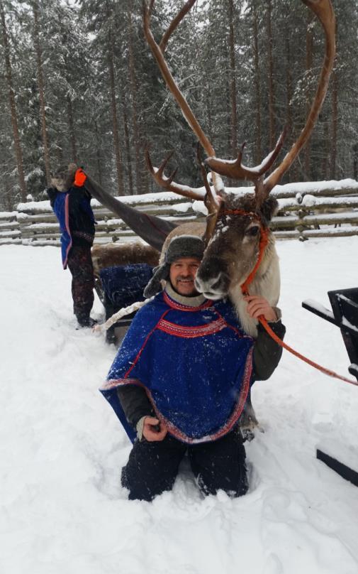 Selvitämme aina ennen retkeä, useista eri lähteistä, avaruussään sekä paikallisen sään varmistaaksemme hyvät mahdollisuudet revontulien näkemiselle.