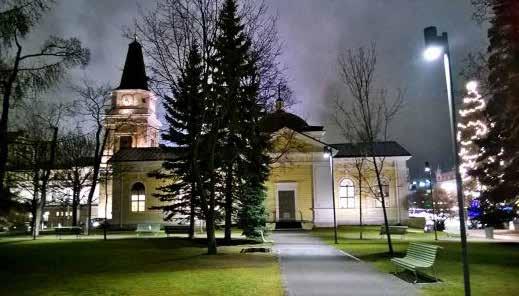 Tammerfors gamla kyrka intill stadens huvudtorg är den första kyrkan i Tammerfors. Kyrkan byggdes år 1824 och invigdes år 1825.