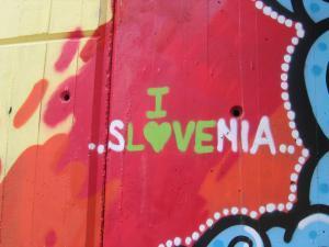 Itävallan, Unkarin, Italian ja Kroatian syleilyssä sijaitseva pieni Slovenia on mantereemme monipuolisimpia maita.