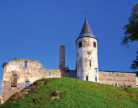Linnoituksen sydän on päälinnoitus, jossa sijaitsivat asuin- ja hallinnointitilat sekä pienen keskiaikaisen valtion pääkirkko,