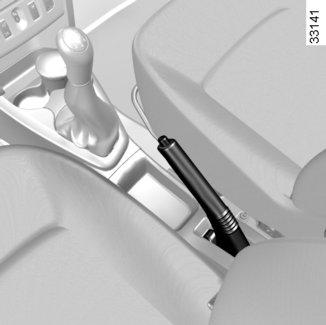 SEISONTAJARRU/OHJAUSTEHOSTIN 1 2 Kiristäminen Vedä vipua 1 ylöspäin. Varmista, ettei auto liiku.