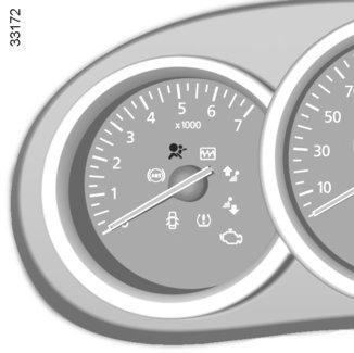 TÄYDENTÄVÄT TURVALAITTEET Seuraavia varotoimenpiteitä noudattamalla varmistetaan, että turvatyyny pääsee aukeamaan esteettä eikä avautuessaan vahingoita matkustajia.