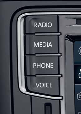 Infotainment 01 02 03 04 01 Puheohjaus: Voit käyttää puhelin-, navigointi- ja audiotoimintoja irrottamatta käsiä ohjauspyörästä.