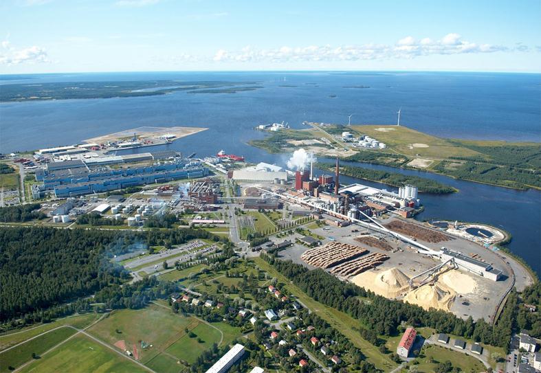 Oulun tehtaan logistiset päävirrat Mäntykuitupuu ~ 2 000 000 m 3 Eucalyptus sellu