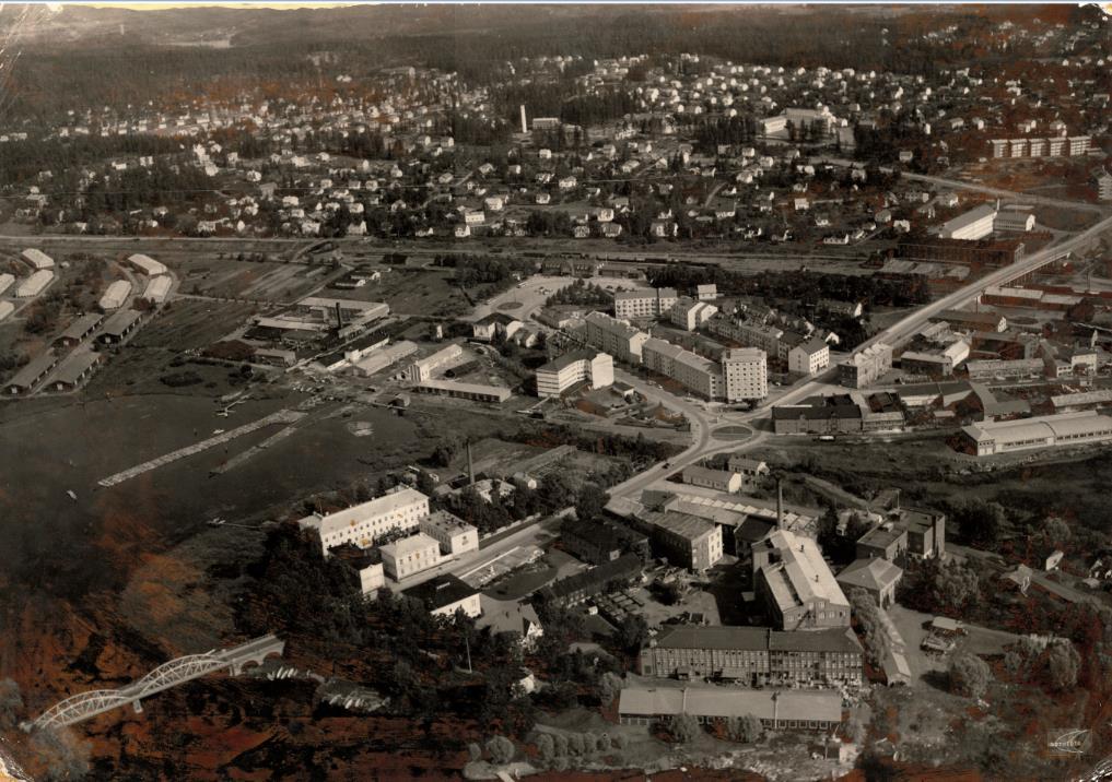 JULKISIVUMATERIAALIT 1830-2010 3A.