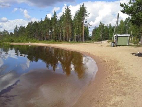 Urheilukatu 5, Leijonapuiston uimapaikka Viinikassa ja Isosaaren uimapaikka Vuorijärvellä(10km keskustasta).