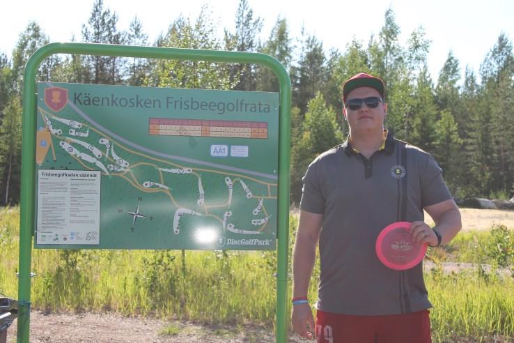 m, 2km, 3km ja 5km pituisiken pururadan yhteydessä 18-väyläinen frisbeegolfeilijoiden Kiekonnakkelijat viikkokisoja