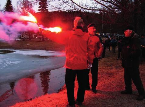 Hätämerkinanto Hätämerkinantovälineet Käytännössä aikaisemmin vaaditut varusteet täyttävät jatkossakin katsastusvaatimukset, mutta nyt vene voidaan katsastaa myös ilman, että siinä on pyrotekniikkaan