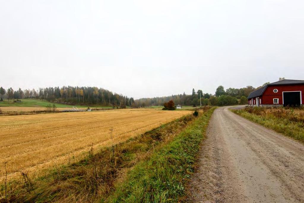 Kullo Gård, 1000022318 Muinaisjäännöstyyppi: asuinpaikat Alatyyppi: kartanot Lukumäärä: 1 Ajoitus: ei määritelty Laji: muu kulttuuriperintökohde ETRS TM35FIN: P: 6689837 I: 417698 Z: TM35 lehtijako: