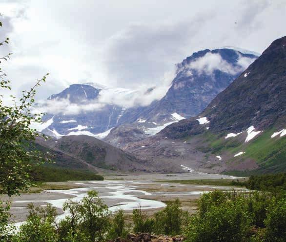 Lyngsdalen/Vuošvággi ist das Tor zu den höchsten Bergen in den Lyngsalpen, wie z.b. dem Jiehkkevárri (1834 m).