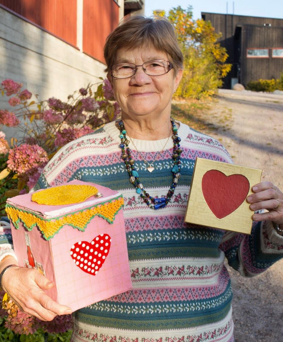 Eläkeliitto perustettu vuonna 1970 Sitoutumaton, Suomen suurin eläkeläisjärjestö: Noin 130 000 jäsentä, 20 piiriä 401 jäsenyhdistystä Eläkeliiton tarkoituksena on eläkeläisten ja muiden eläketurvaa