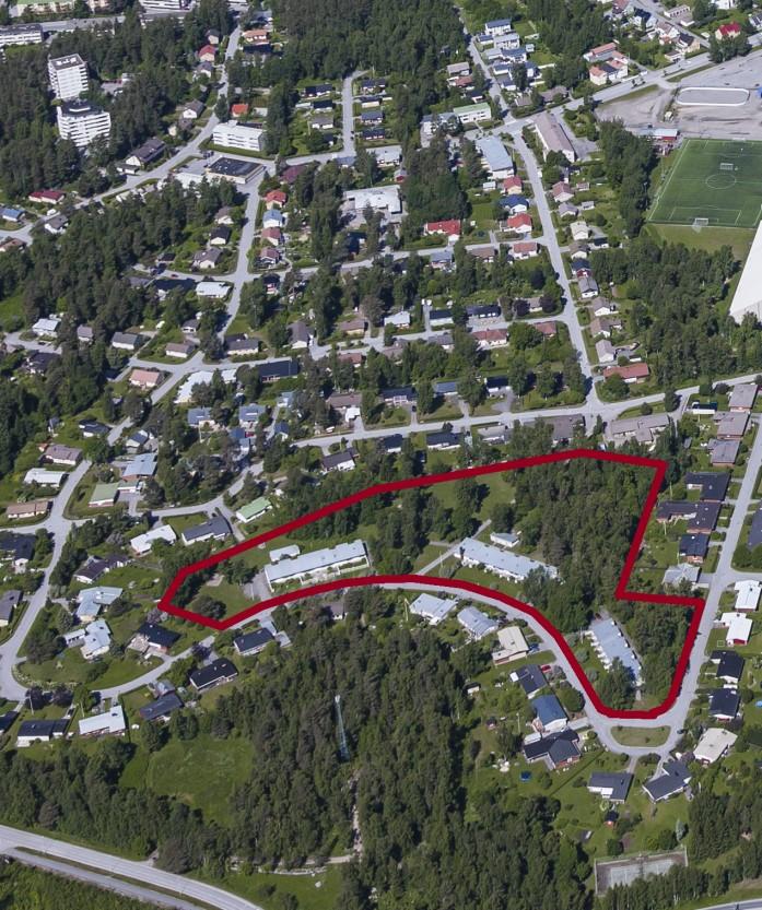 11 Detaljplaneändring: Alholmen Syftet med planändringen är att öka byggrätten på området, planera in parkeringsplatser och förstora byggnadsytorna.