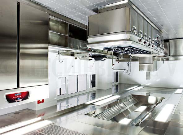 Keittiötuotteet STAINLESS STEEL CLEANER Ruostumattoman teräksen puhdistusaine Stainless Steel Cleaner puhdistaa, kiillottaa ja suojaa ruostumattomat teräspinnat.