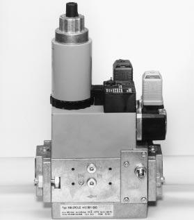 trykkvokter (støpsel DI E 7 0-80) Toimintanäyttö Driftsvisning Display Driftsdisplay Sulkuhattu, säädin Beskyttelsesklap, regulator Skyddslock, regulatorskruv Hette, regulator Säätötulppa
