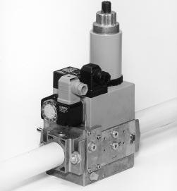 Løsne mutter A, B, C og D bilde og. Vedä GasMultiBloc ulos (ylöspäin) kierrelaippojen välistä.kuvat ja.