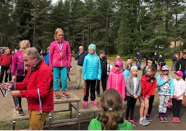 yhteydessä Pienempien