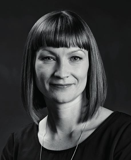 Chief Marketing Officer SAARA BERGSTRÖM FM (filosofian maisteri), yhteisöviestintä, Markkinoinnin tradenomi s.