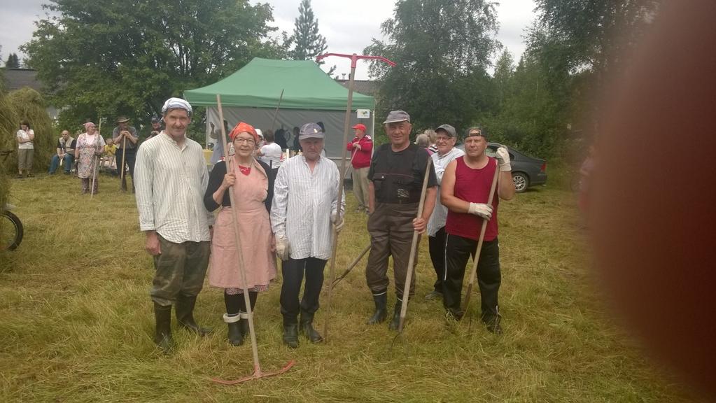 Polku on Tapio Oy:n ja Suomen metsäkeskuksen suunnittelema ja toteuttama Luontomatkailu ja METSOhankkeessa.