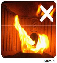 Palo muodostuu kuumuudesta tai kipinästä. Poltto ei ole optimaalinen jos liekki on heikko, tai jos liekki on terävä ja pelletit polttomaljassa liian hehkuvia.