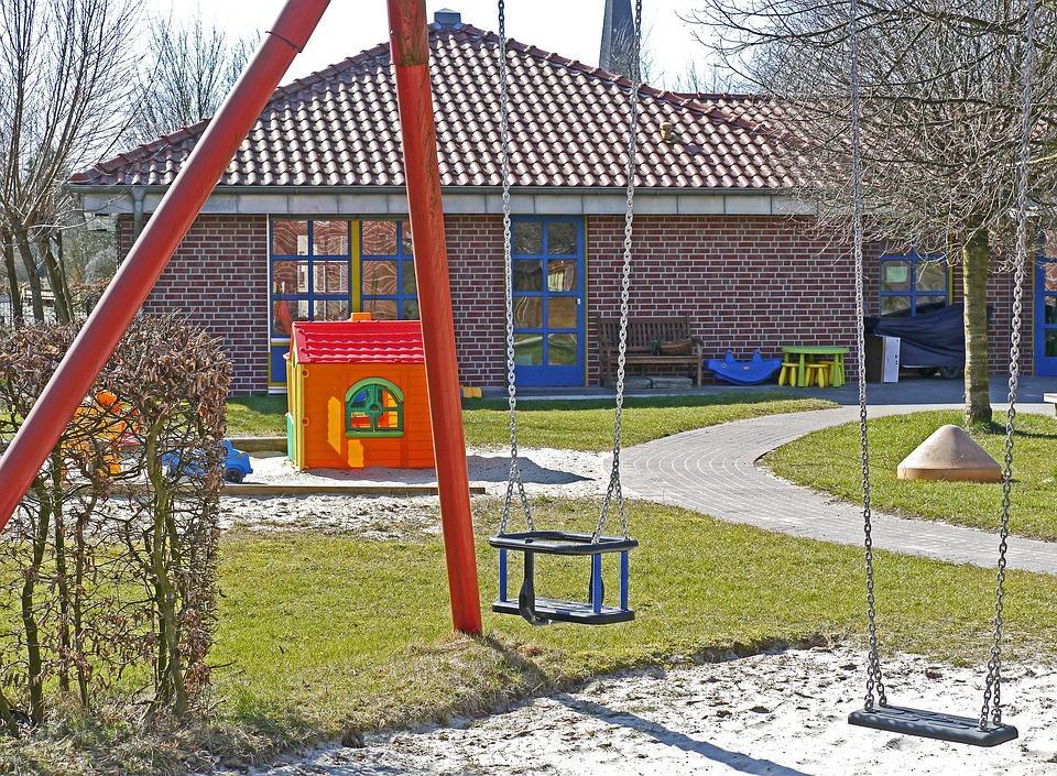 Kasvatus- ja opetusalalla on lakisääteinen velvollisuus järjestää turvallinen kasvu-, oppimis- ja työympäristö sekä