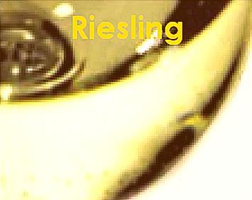 Riesling (kuningas)-viinit: Alsace: Viinit Yleensä nämä ovat keskitäyteläisiä mutta voimakkaampia kuin vastaavat saksalaiset Riesling-viinit.