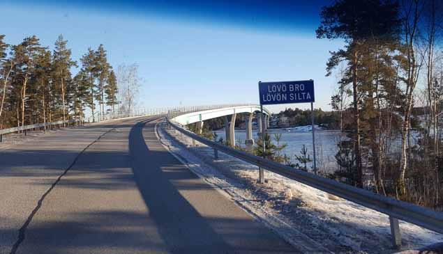KASNÄS CARAVAN Lövön silta, sijaitsee matkalla Kasnäsiin Talviloma oli tänä vuonna maaliskuun puolessa välissä, ja olimme suunnitelleet kevään avausta johonkin alueelle, jossa emme ole ennen käyneet.