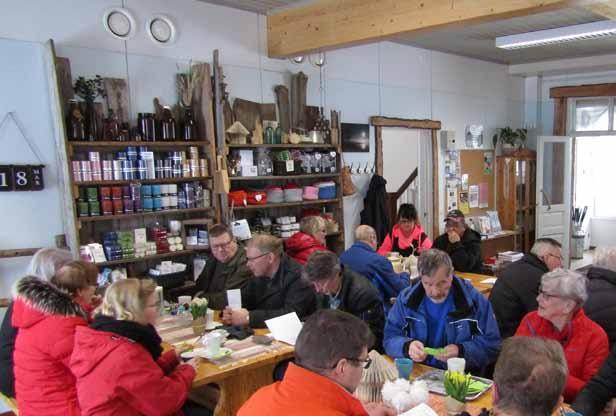 KEVÄTKOKOUS Kevätkokousvälkeä tuvan täydeltä Talvipäivien yhteydessä pidettiin yhdistyksemme Kevätkokous 18.3.2018 Sysmä Campingin vanhassa ja viihtyisässä päärakennuksessa.