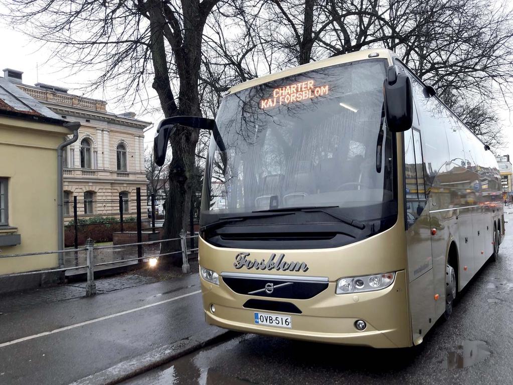 TERVETULOA KYYTIIN! Bussikuljetuksia pienille ja isoille ryhmille. Ota yhteyttä! puh. 019 524 3993 Laadukas ja ympäristöystävällinen matka!