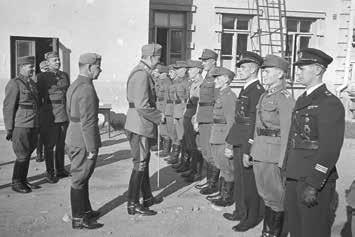 Ritarikenraalien aloitekirje Mannerheim-ristin suomisesta Waldenille ja Mannerheimin saatekirje