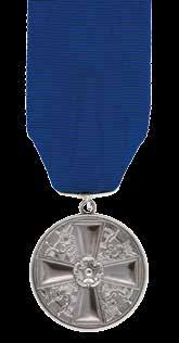 5. Frihetskorset av 1. klass med kraschan, förlänat Kalevi Sorsa år 2001, med diplom. Nationalmuseum. 6.
