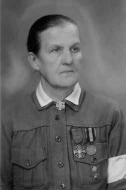 Suomen Valkoisen Ruusun hopeisella ansiomerkillä palkittuja naisia: Puhtaaksikirjoittajatar Marta Sandberg (1925) Emäntä