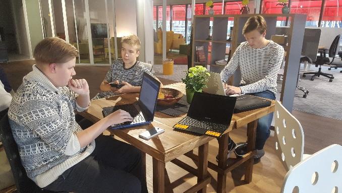 6.4.2017 Remax Mitä uutta ja erottuvaa voisimme kehittää kiinteistövälitysalalle? Tuuli 13.4.2017 InnoDay-tapahtuman vapaaehtoisten koulutus, tapahtuman ohjelman ja Innovation Gamen konseptointi Elisa 20.