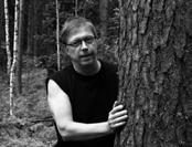 , / 80 KUKA? Erkki Karvonen YTT Erkki Karvonen on informaatiotutkimuksen ja viestinnän professori sekä Tiedeviestinnän maisteriohjelman vetäjä Oulun yliopistossa.