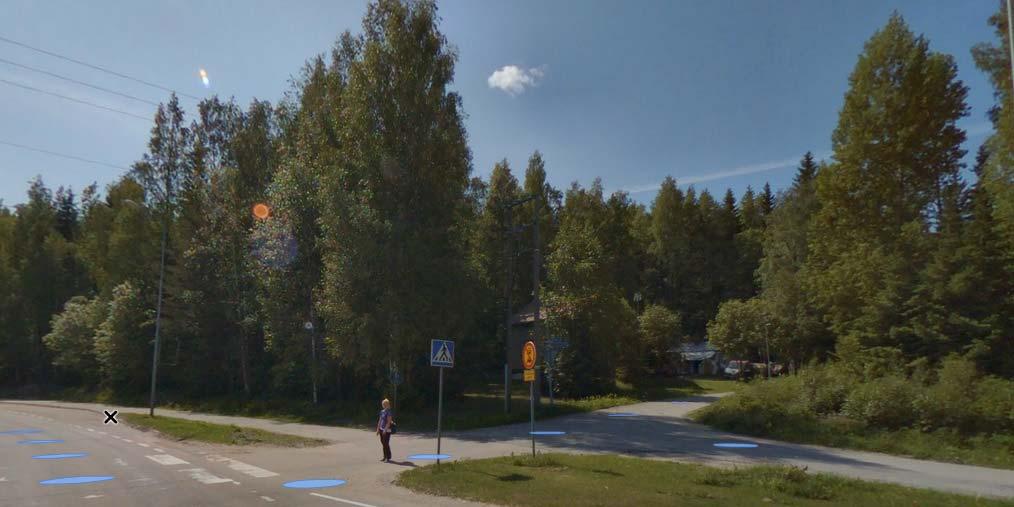 18:082 / KUKKUMÄEN ERITASOLIITTYMÄ 17.11.2016 (7) KUVA 3 Suunnittelualueen rajalla sijaitseva purettava omakotitalo ja lähivirkistysalueeksi muutettava katualueen osa. 2.